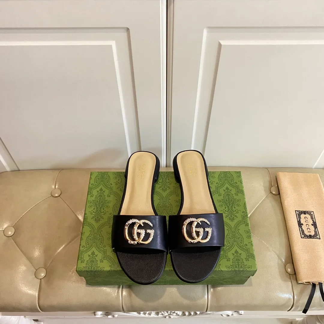 👟👟Ex-factory price 420👟👟, new Gucci slippers, cowhide surface, sheepskin lining, sizes 35-42 (custom-made sizes 43 and 44 are non-refundable)